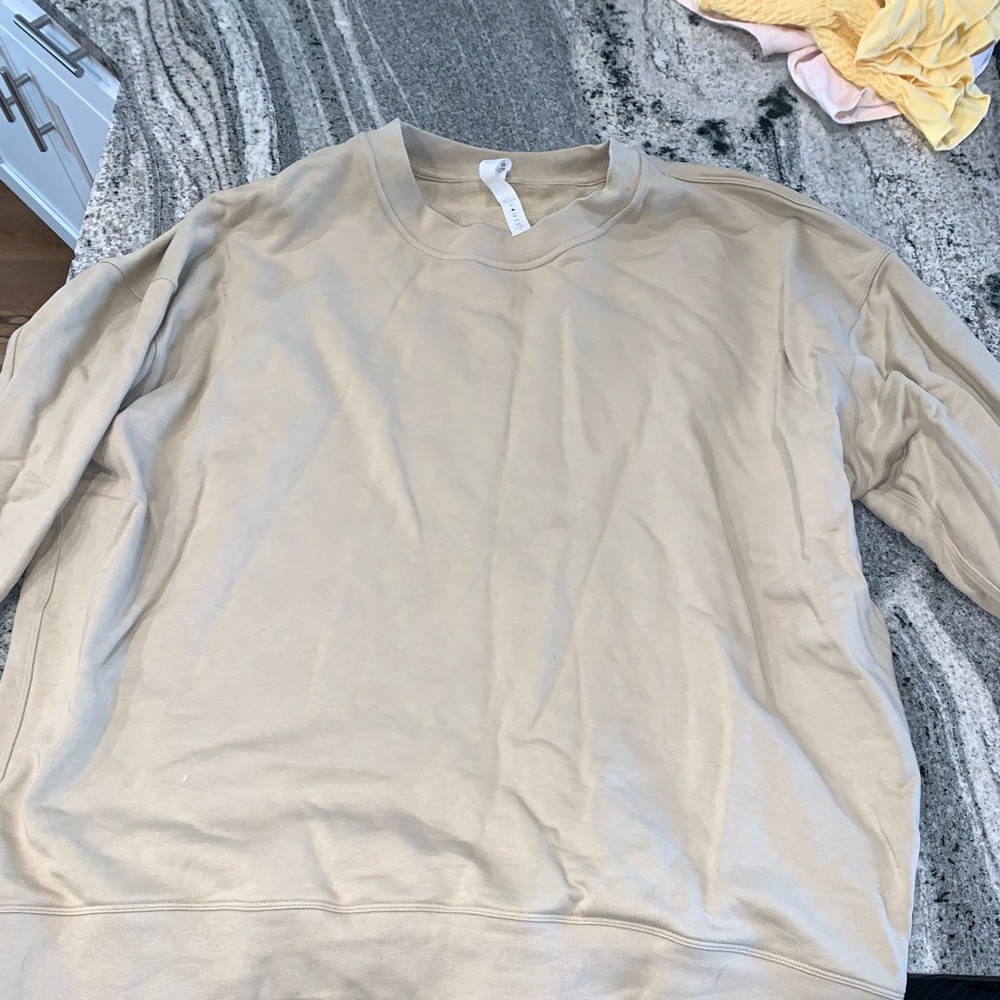 Lulu Lemon crewneck. Worn once!